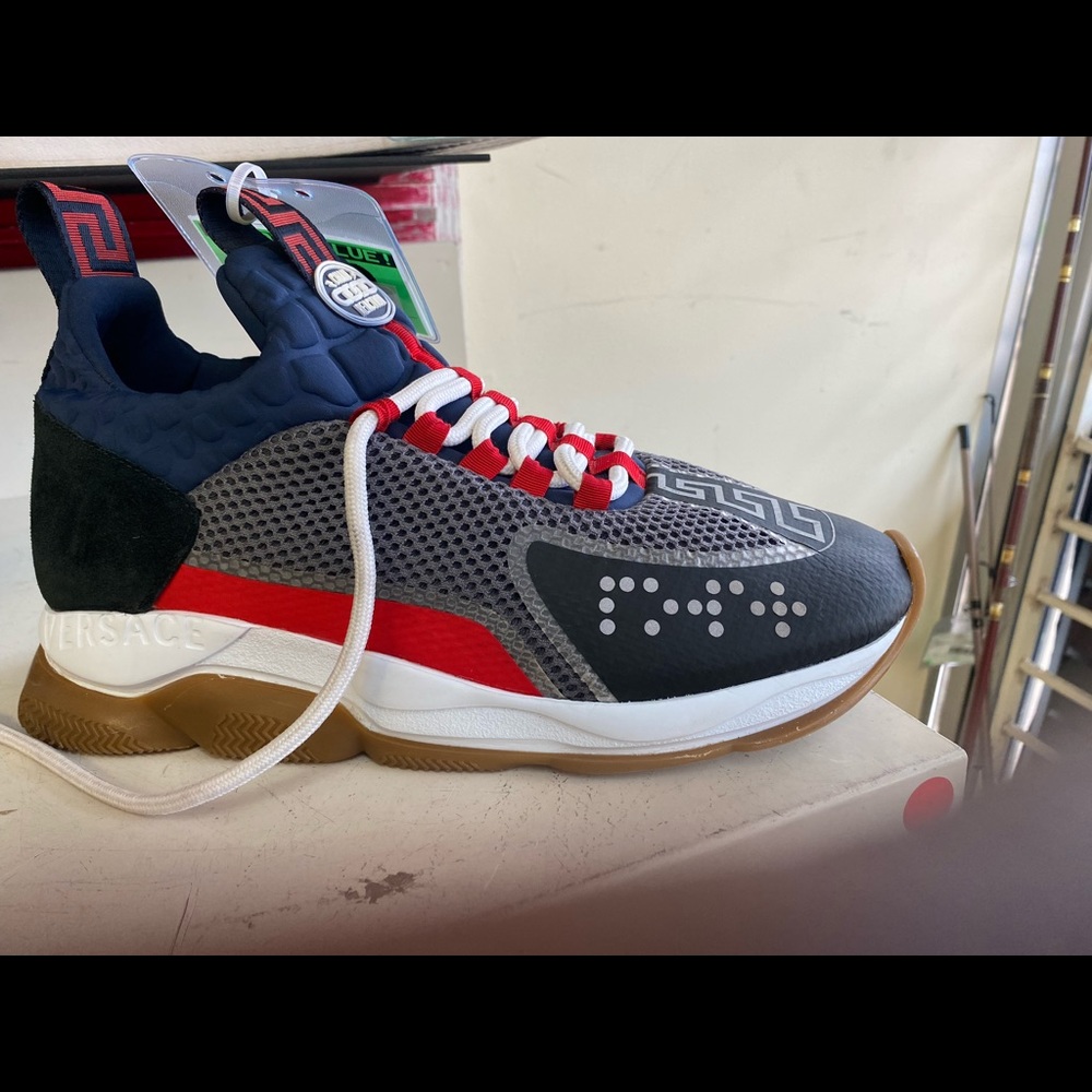 Authentic Versace sneaker - Picture 2 of 4